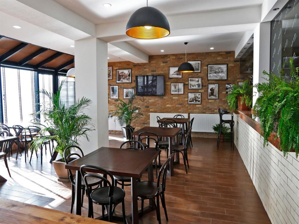 Hotel Club-2100 กูเดาริ ภายนอก รูปภาพ