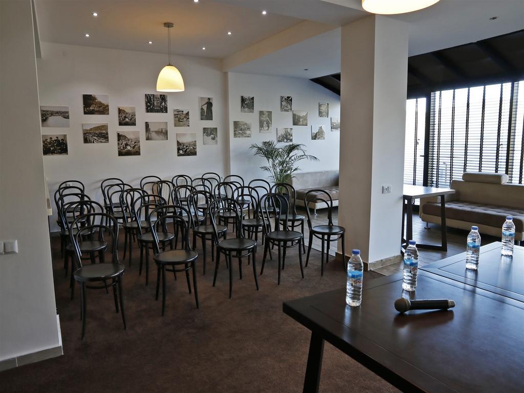 Hotel Club-2100 กูเดาริ ภายนอก รูปภาพ