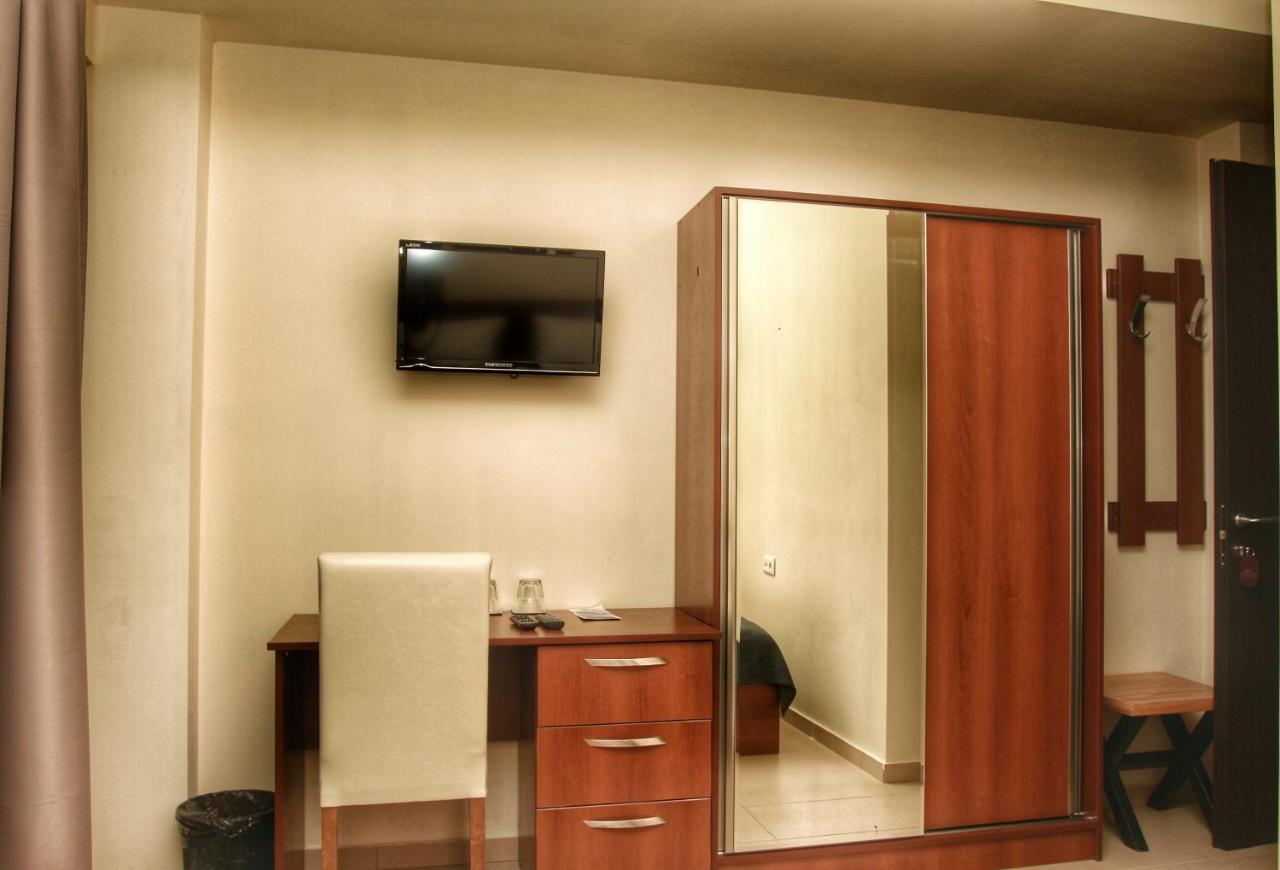 Hotel Club-2100 กูเดาริ ภายนอก รูปภาพ